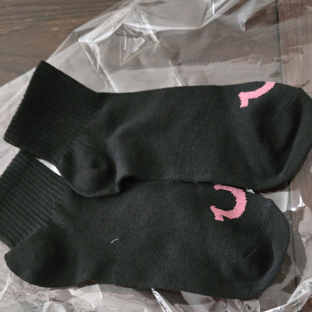 Black Socks with Pink Logo true religion Ladies